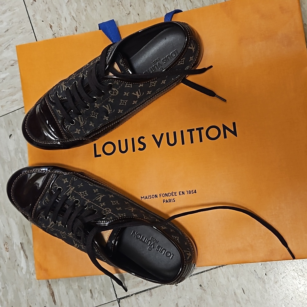 Louis vuitton Mules& Clogs - Picture 9 of 9